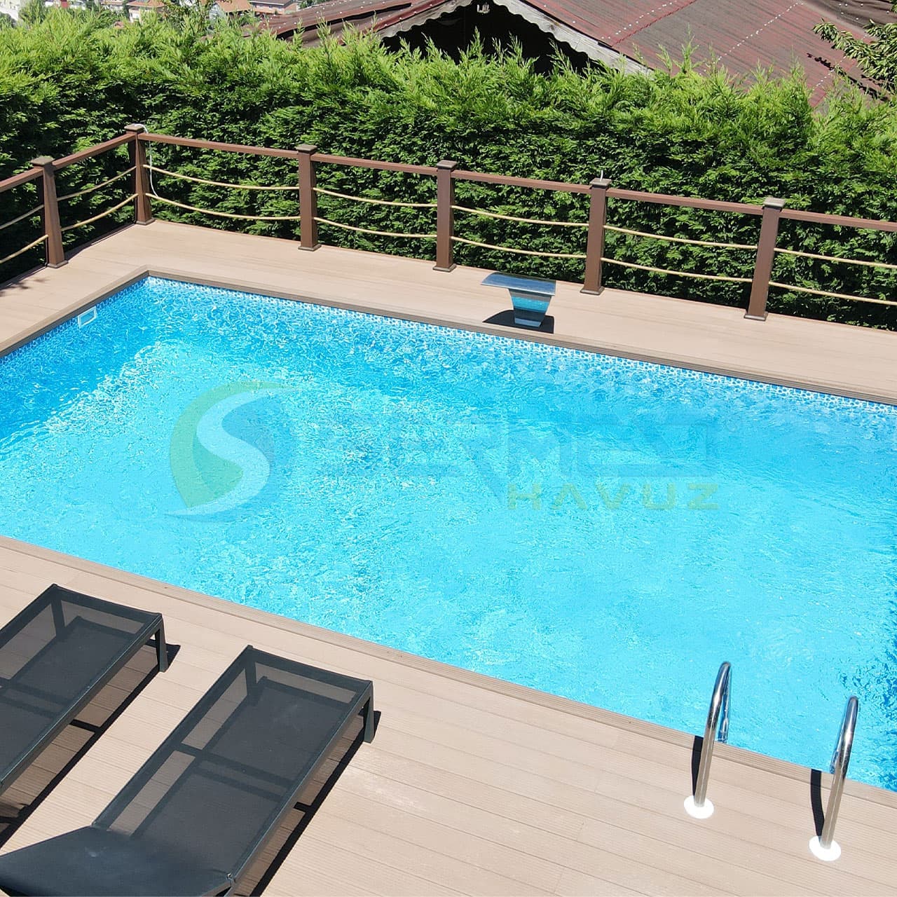İzmir'de Sedat Bey'e Fipool Skimmerli Panel havuz Sermed Havuz Firması Tarafından Yapıldı.