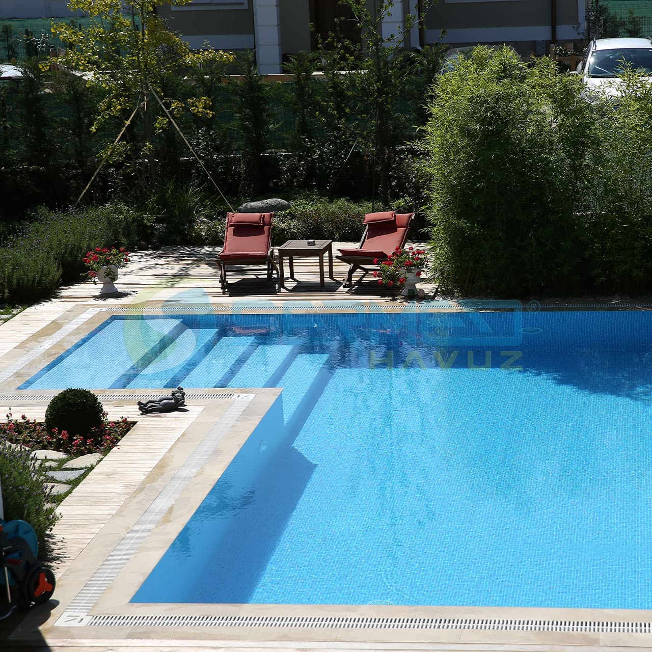 İstanbul Neo Gölpark Fipool Taşmalı Panel Havuz uygulaması Sermed Havuz Firması tarafından yapıldı.